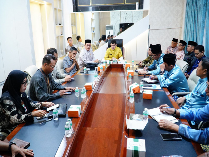 Pj. Sekda Kampar Pimpin Rapat Persiapan Pelantikan HKTI Prov. Riau Dan Panem Raya Padi