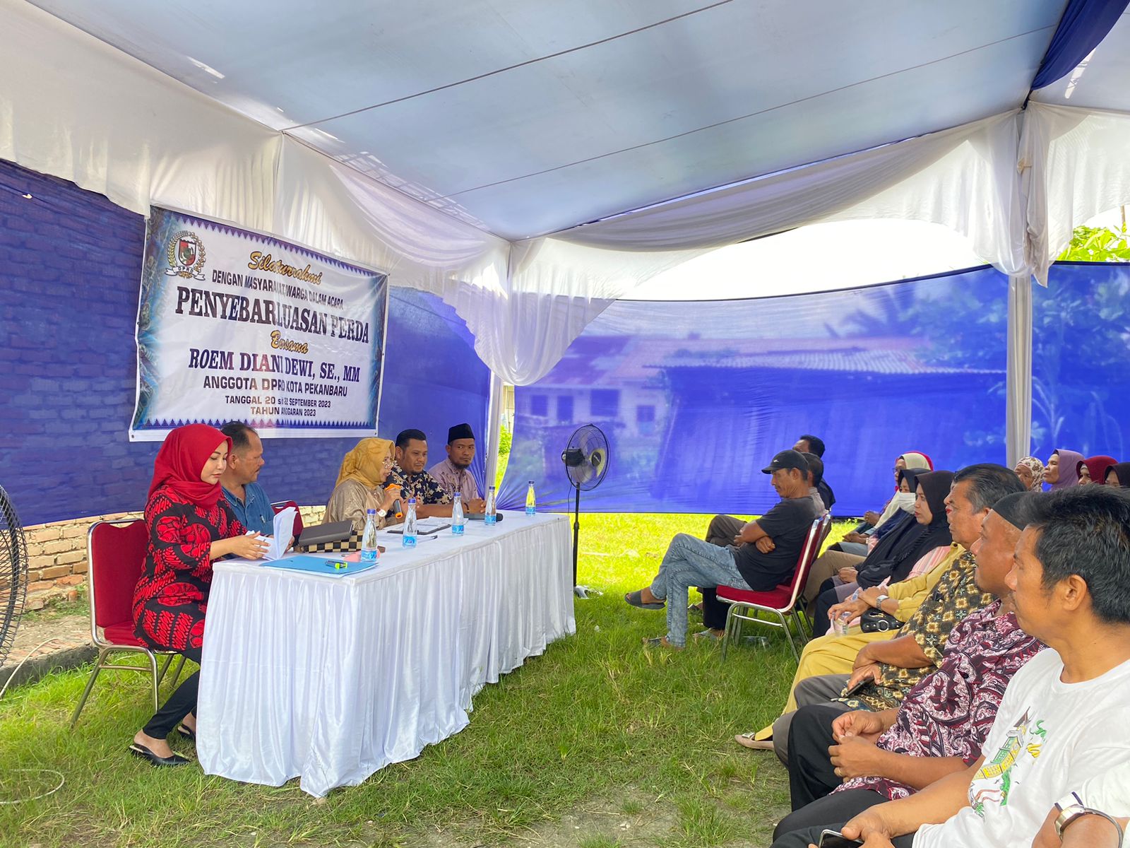 Roem Diani Dewi Laksanakan Penyebarluasan Perda 14 Tahun 2018